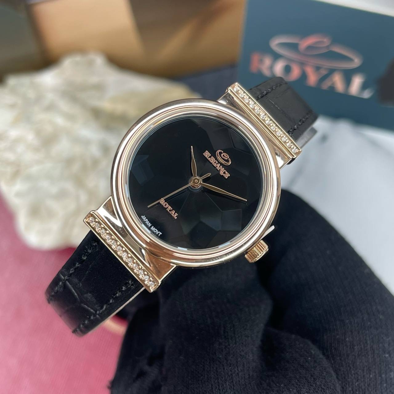 ساعت زنانه الگانس رویال نیکو کلاه NK00001