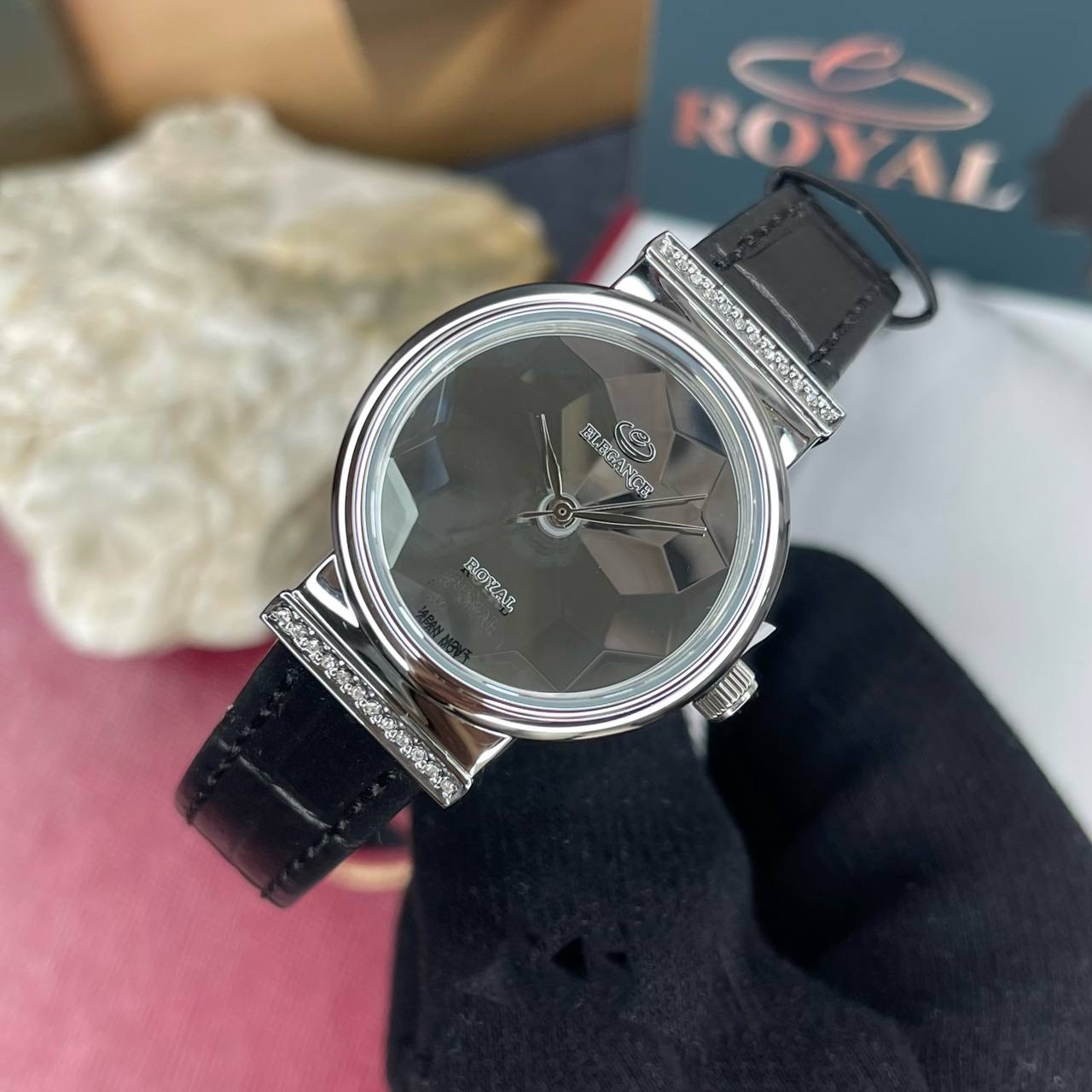 ساعت زنانه الگانس رویال نیکو کلاه NK00001