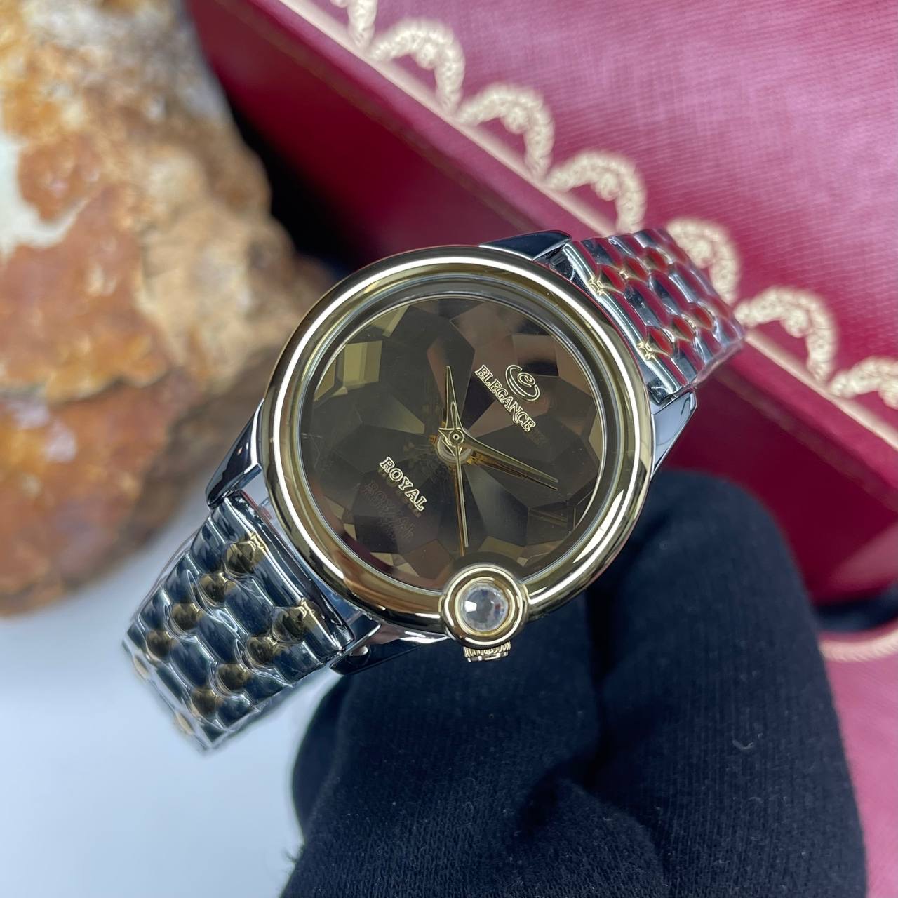 ساعت زنانه الگانس رویال نیکو کلاه NK0015